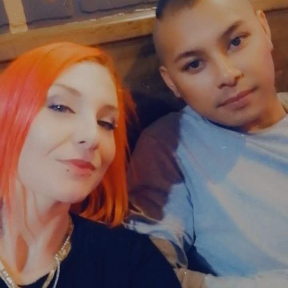 Meet your Posher, Stephanie - Picture 1 of 1